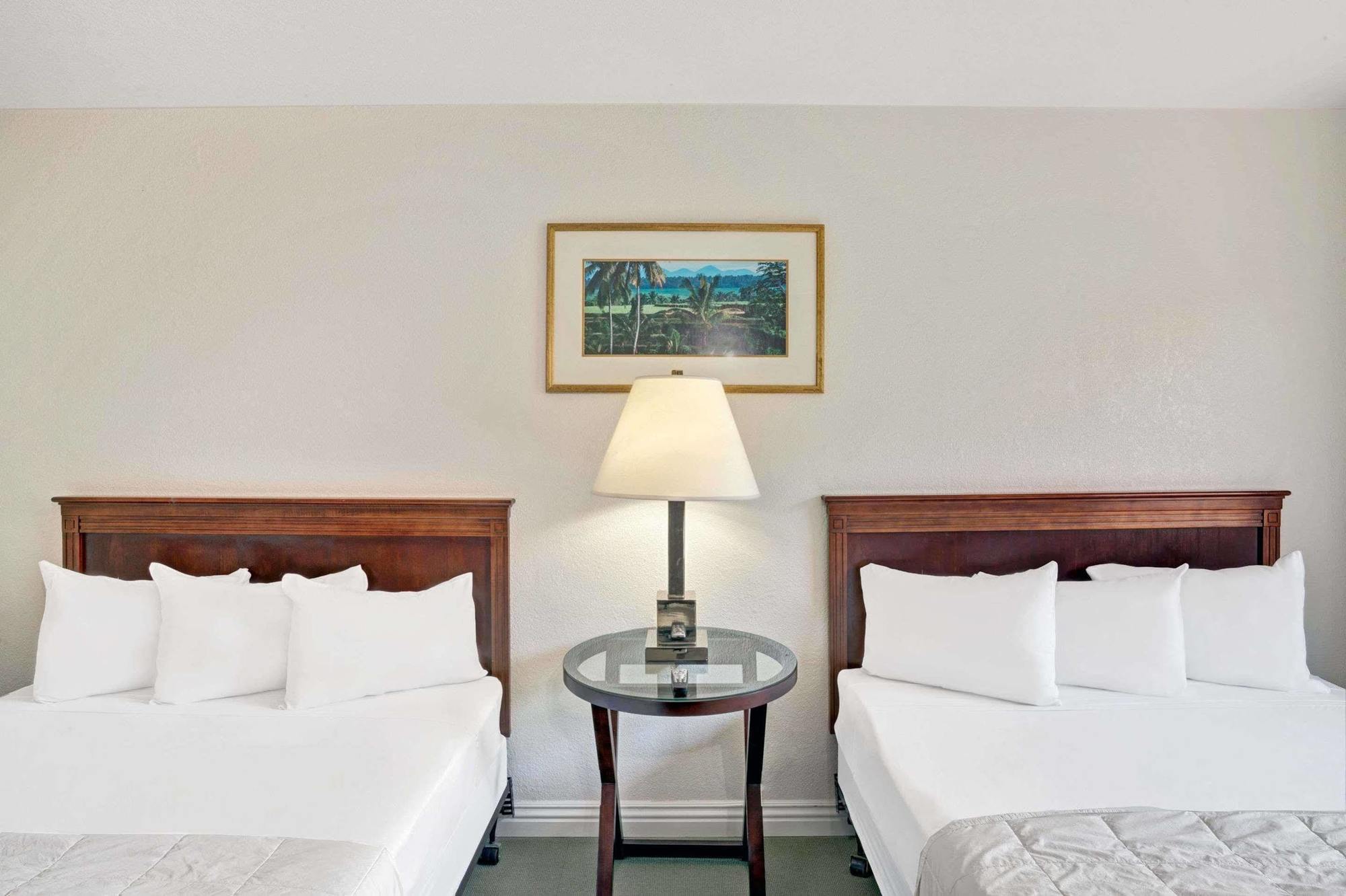 ซูเปอร์ 8 บาย วินด์แฮม ลาสเวกัส นอร์ท สตริป/เฟรมอนต์สตรีท แอเรีย Hotel ภายนอก รูปภาพ